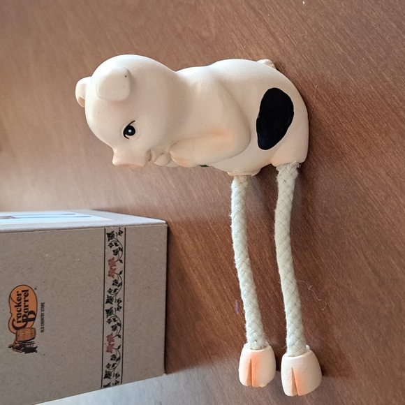 Cracker Barrel Pig Figurine with Dangling Legs - Cream and Black - Picture 4 of 5